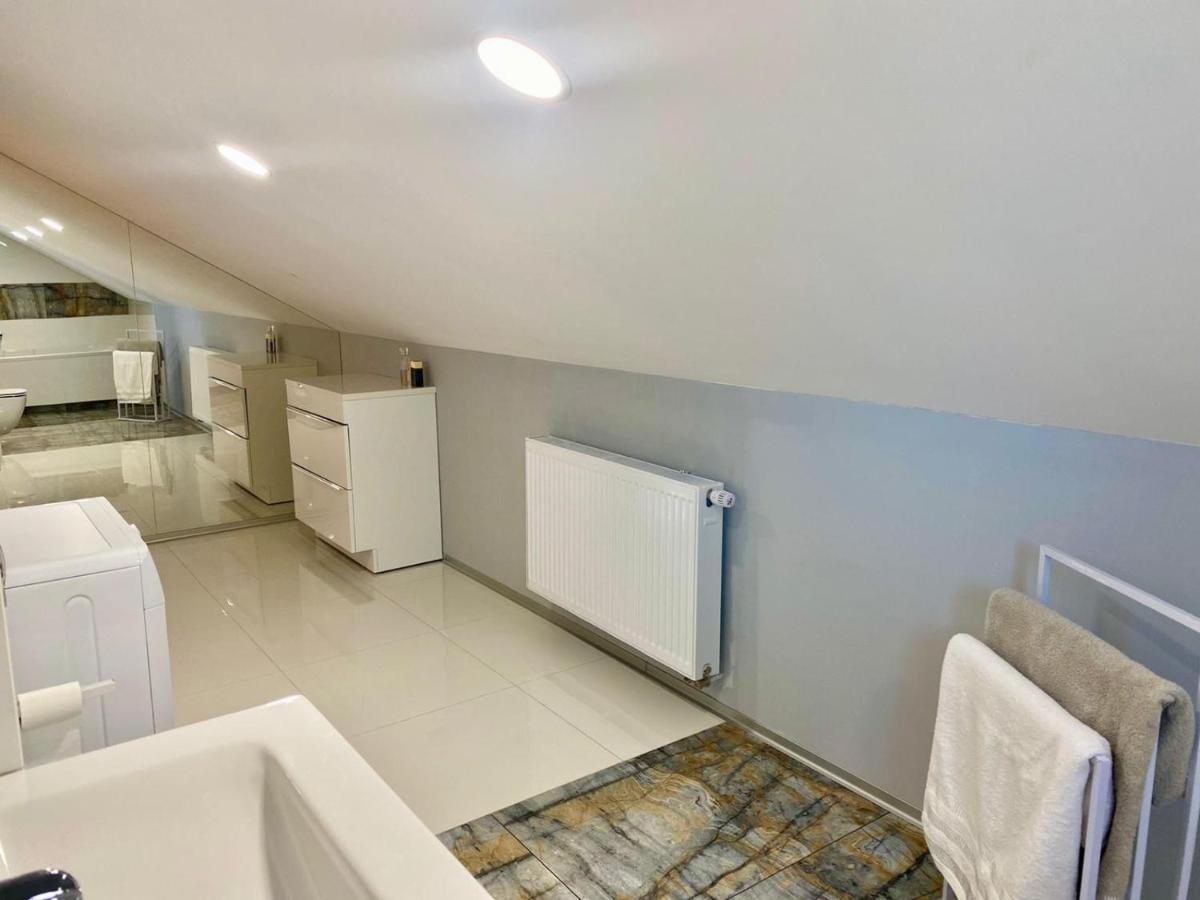 Barytowy Apartament Tarnowskie Góry Buitenkant foto